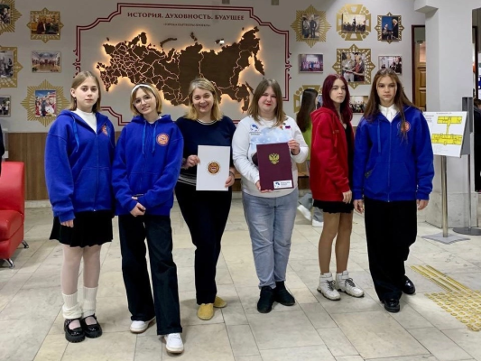 Все больше школ становятся друзьями Волонтеров Победы Москвы